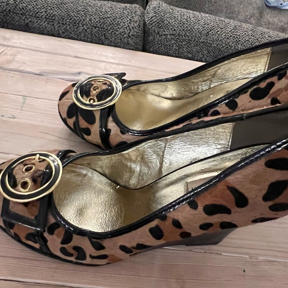 Worn once! Womens Steve Madden wedge heels size 9.5 - Picture 2 of 4